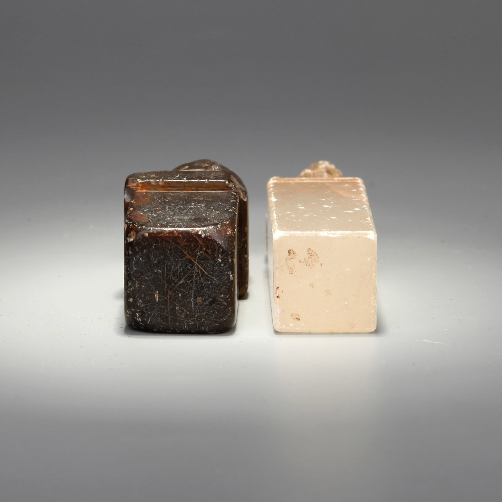 TWO STONE 'LION' SEALS - 6