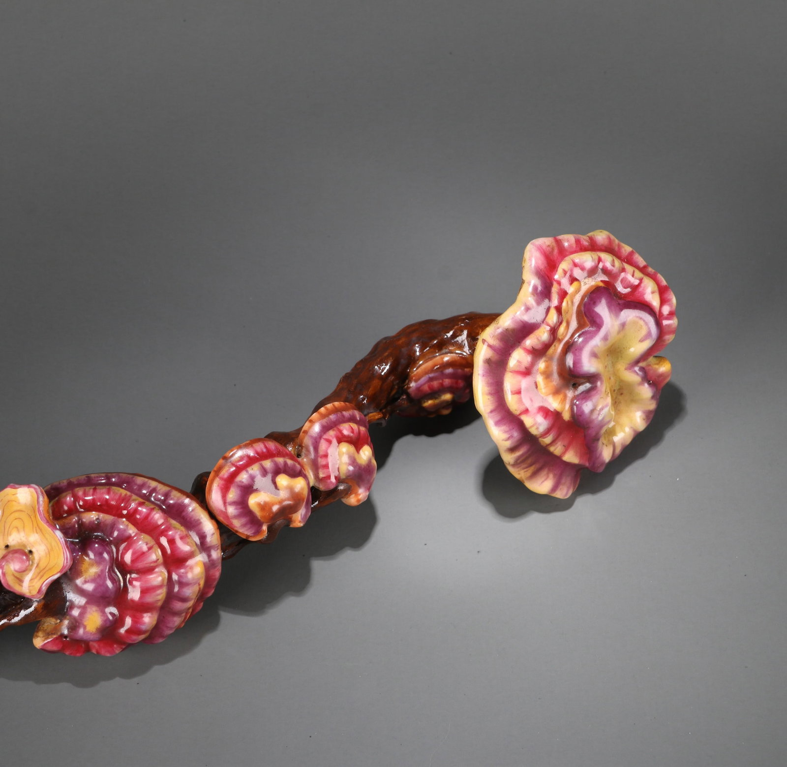 A PORCELAIN IMITATION LINGZHI FUNGUS RUYI SCEPTER - 5