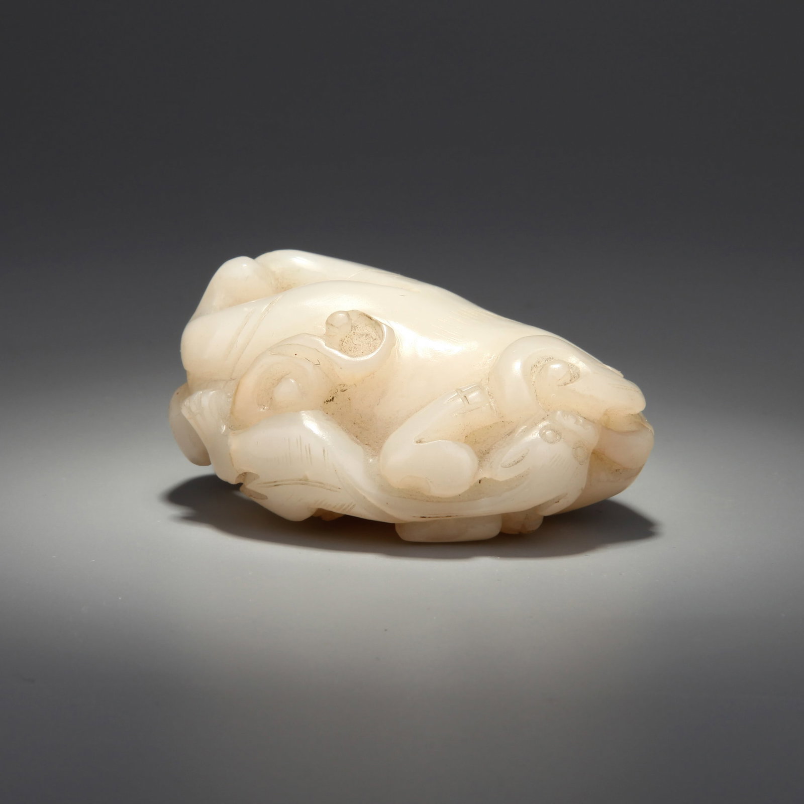 A JADE 'BUDDHA'S HAND CITRON AND CHI-DRAGON' PLAYTHING - 5