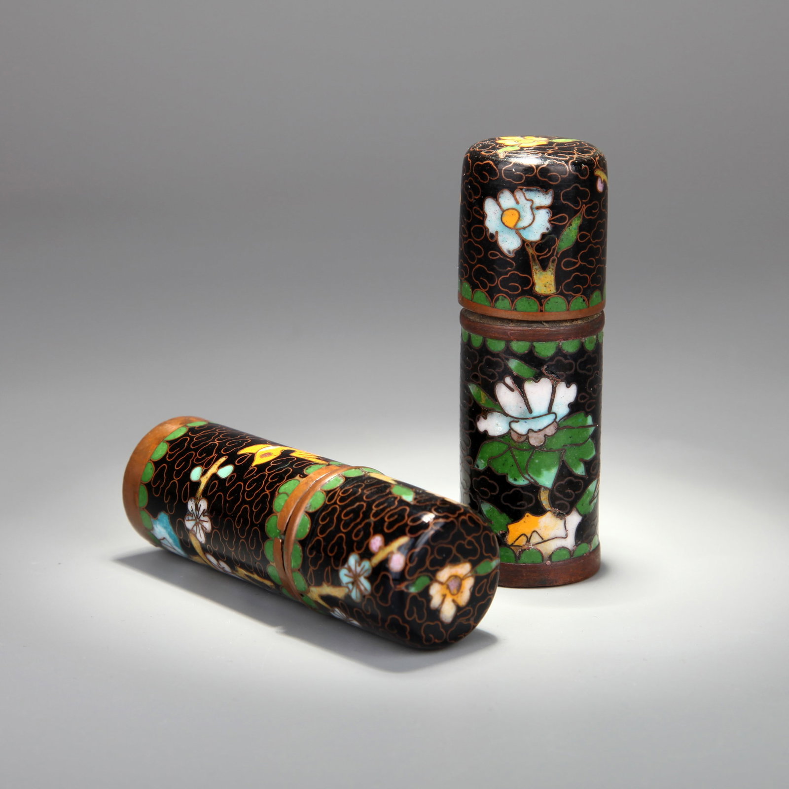 A PAIR OF CLOISONNE ENAMEL 'FLORAL' INCENSE CYLINDERS - 3