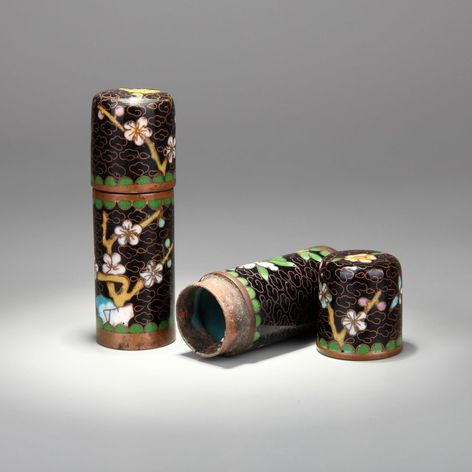 A PAIR OF CLOISONNE ENAMEL 'FLORAL' INCENSE CYLINDERS - 5