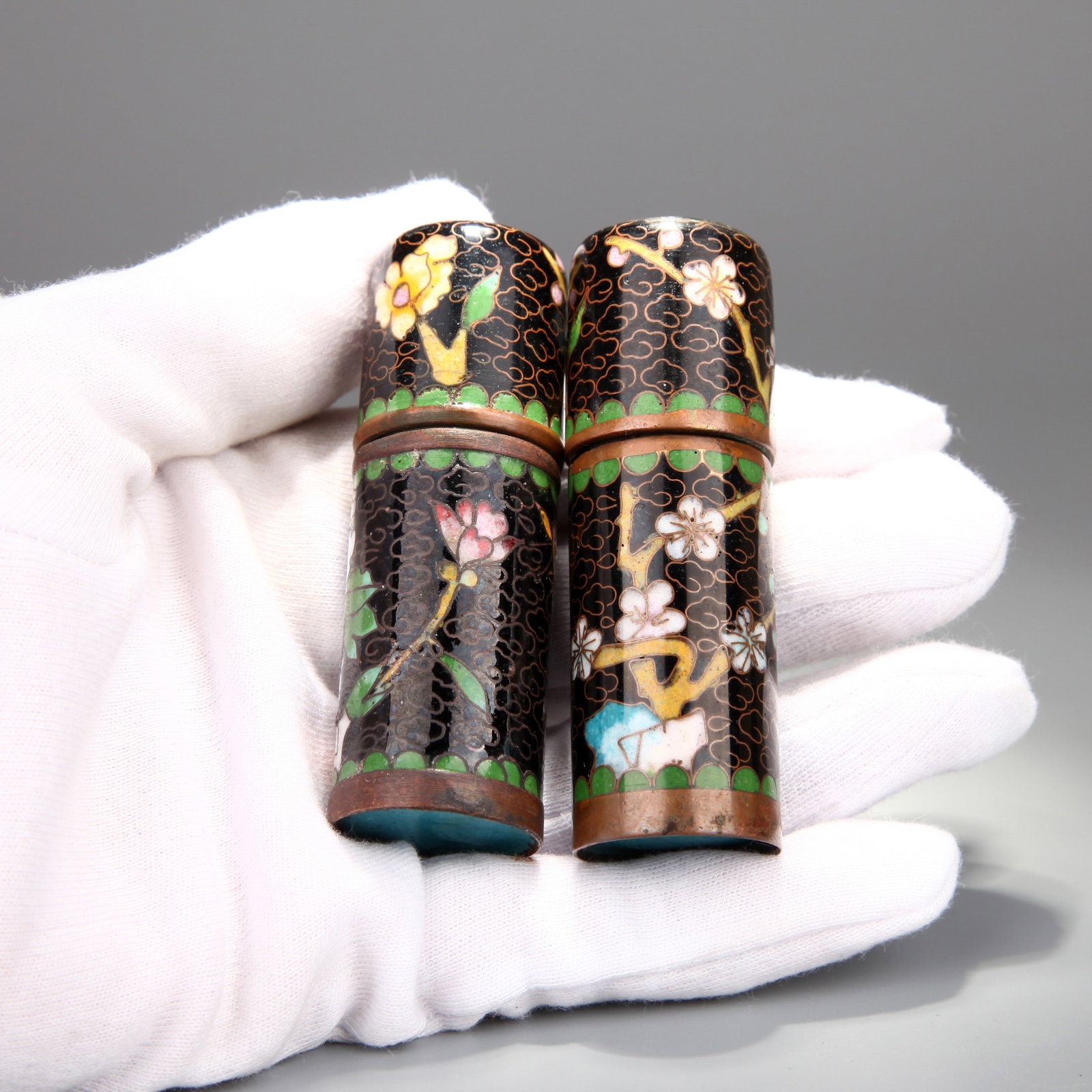 A PAIR OF CLOISONNE ENAMEL 'FLORAL' INCENSE CYLINDERS - 6