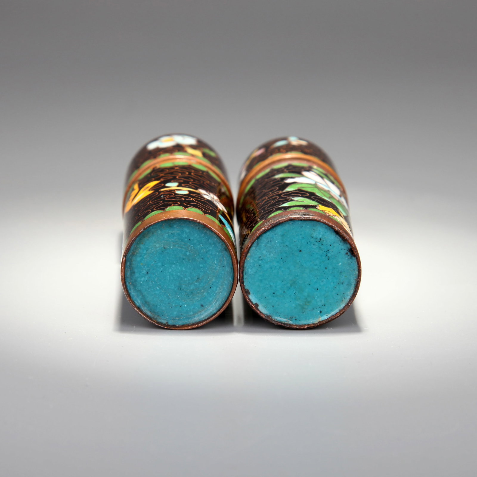 A PAIR OF CLOISONNE ENAMEL 'FLORAL' INCENSE CYLINDERS - 9