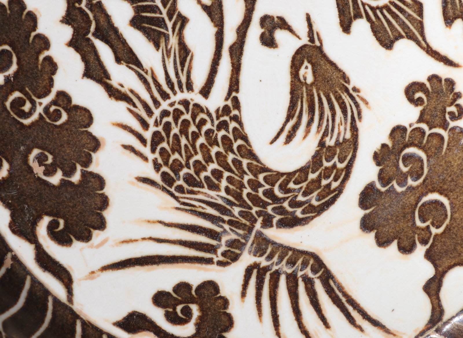 A DING-TYPE CARVED 'PHOENIX' DISH - 3