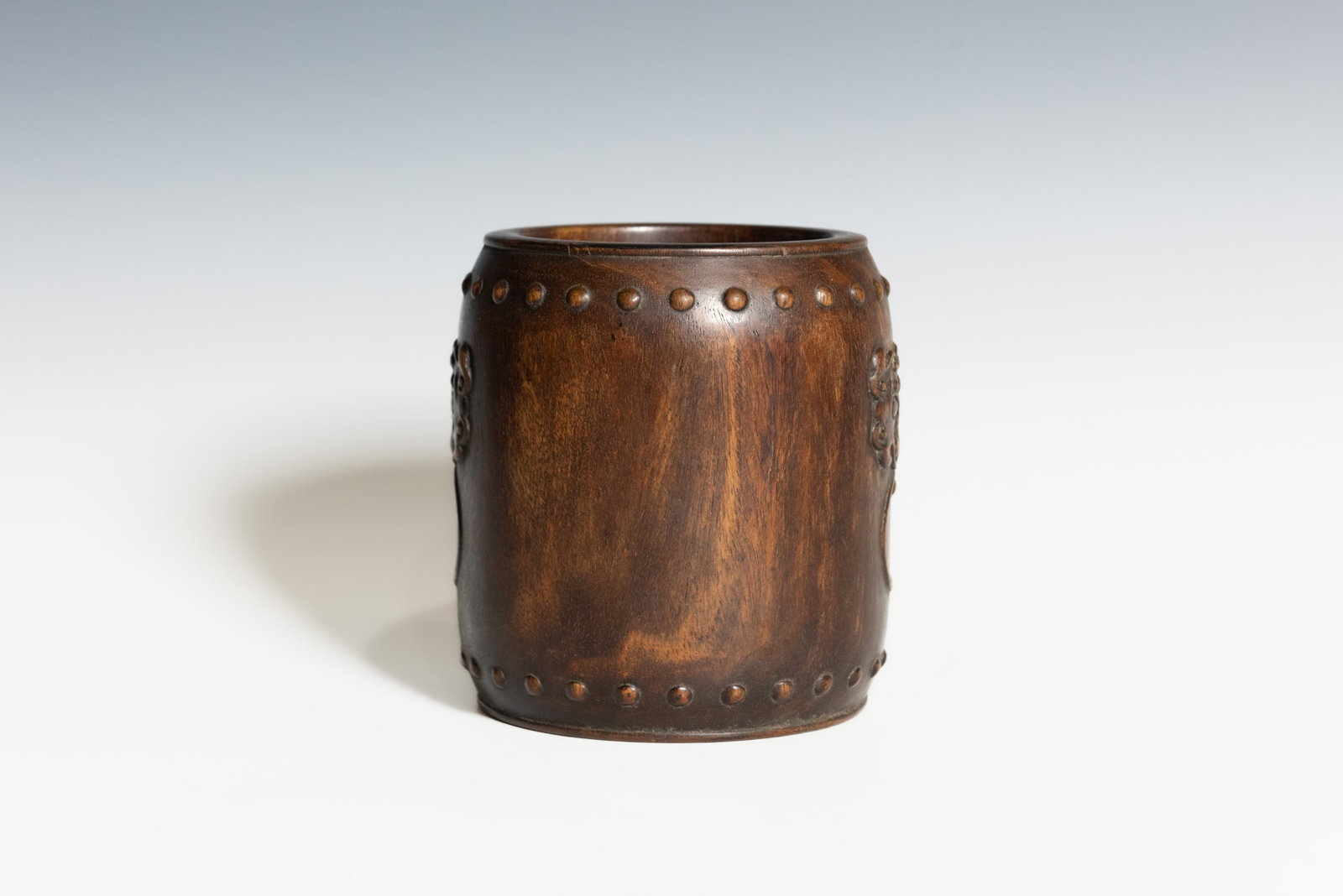 A CHINESE WOOD DRUM-SHAPED BRUSH POT - 4