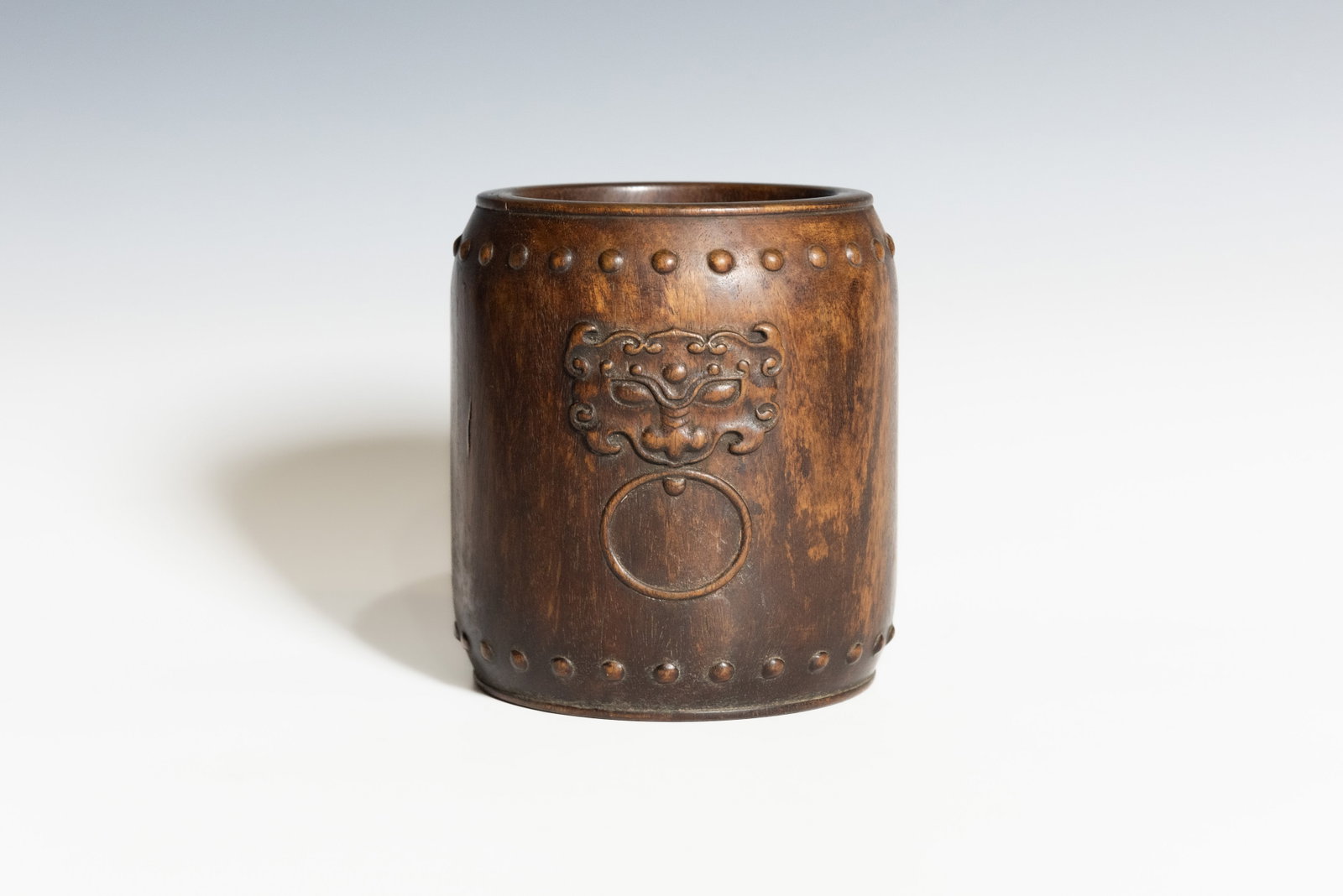A CHINESE WOOD DRUM-SHAPED BRUSH POT - 5