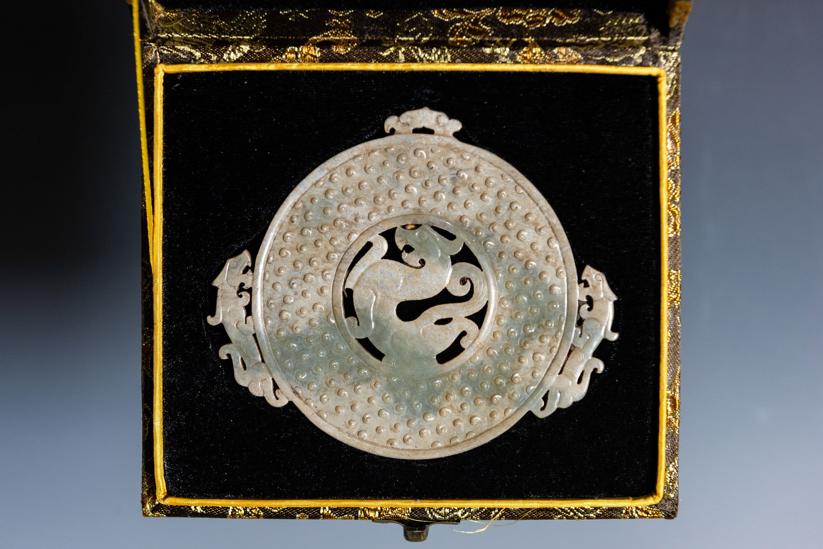 A CHINESE 'CHILONG' JADE BI DISC - 2