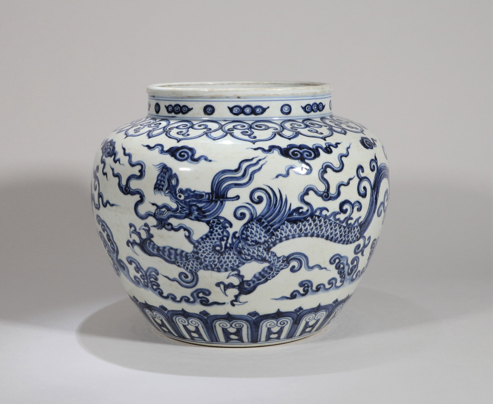 A BLUE AND WHITE 'KUI DRAGON AND FLORAL' JAR (1 of 13)