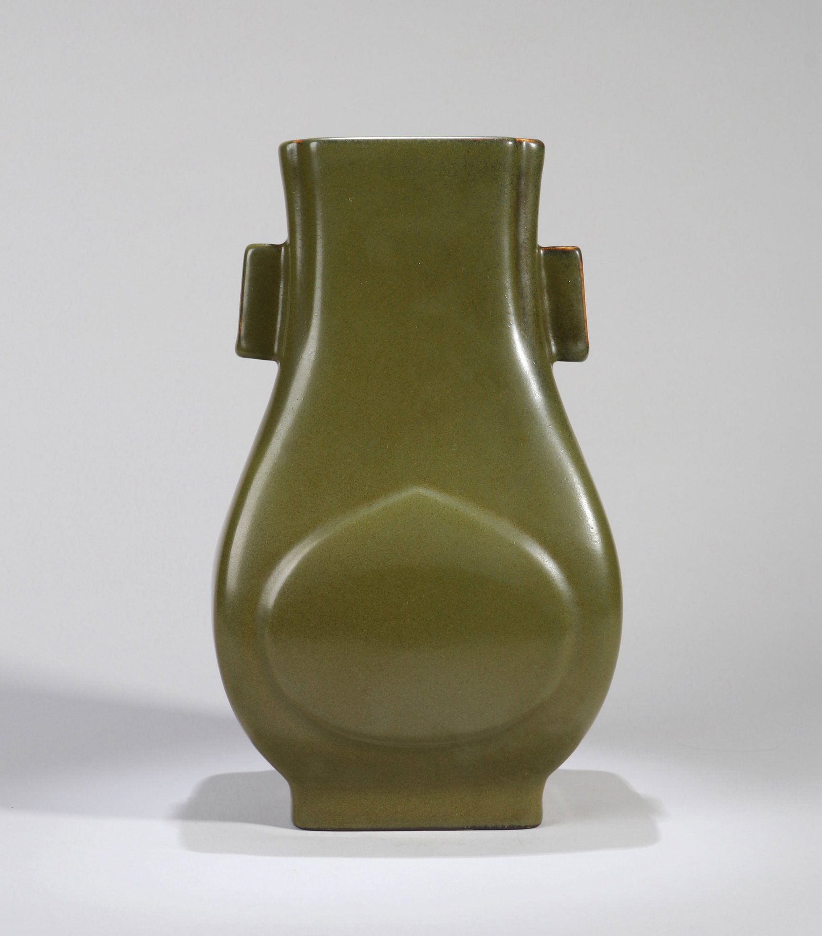 A TEA-DUST-GLAZED VASE WITH TUBULAR HANDLES (1 of 8)