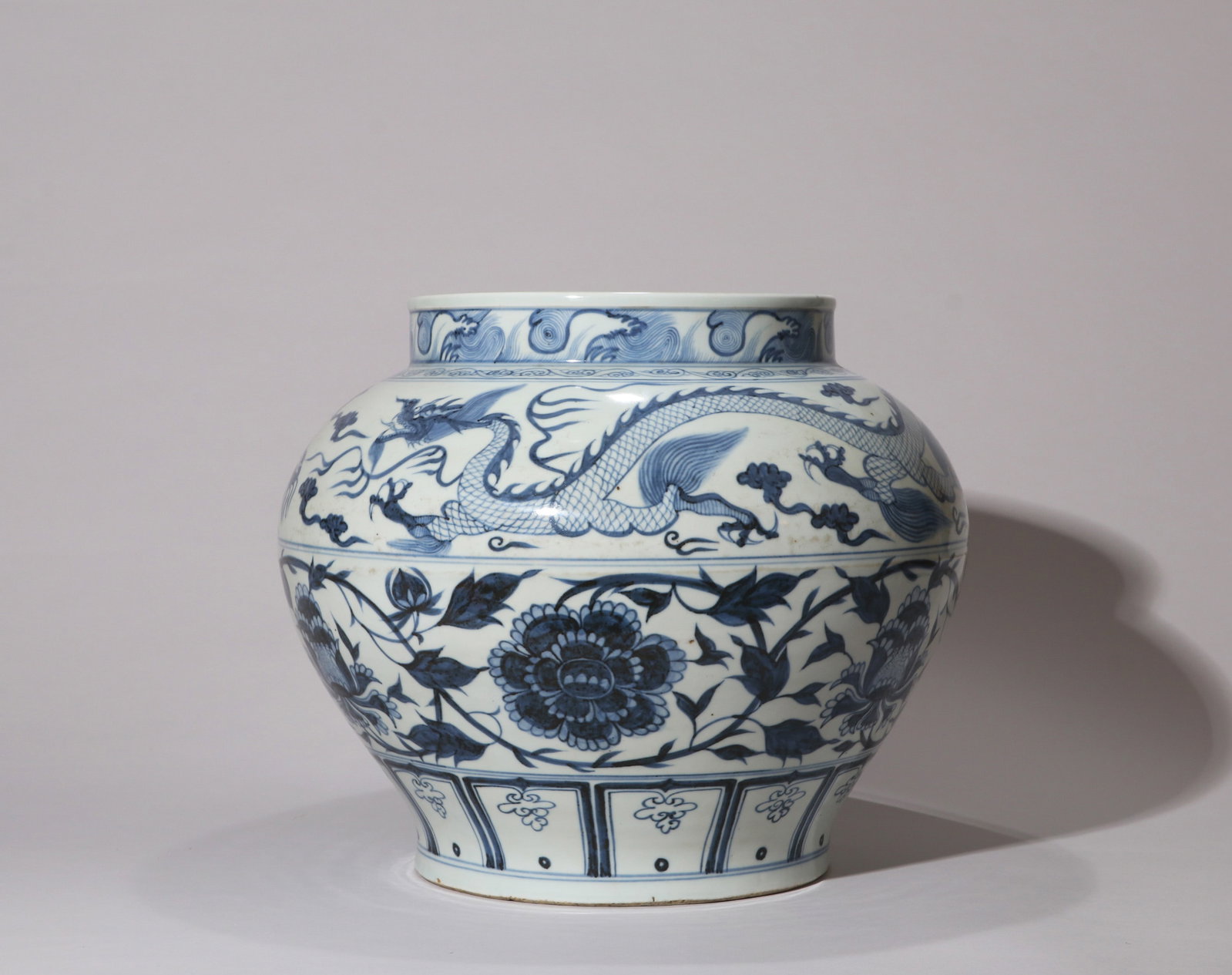 A LARGE BLUE-AND-WHITE 'DRAGON AND PEONY' JAR (1 of 13)