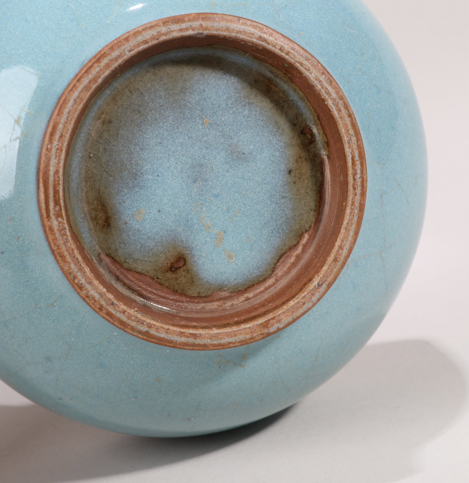 A JUN-TYPE DRUM-FORM BOWL - 10