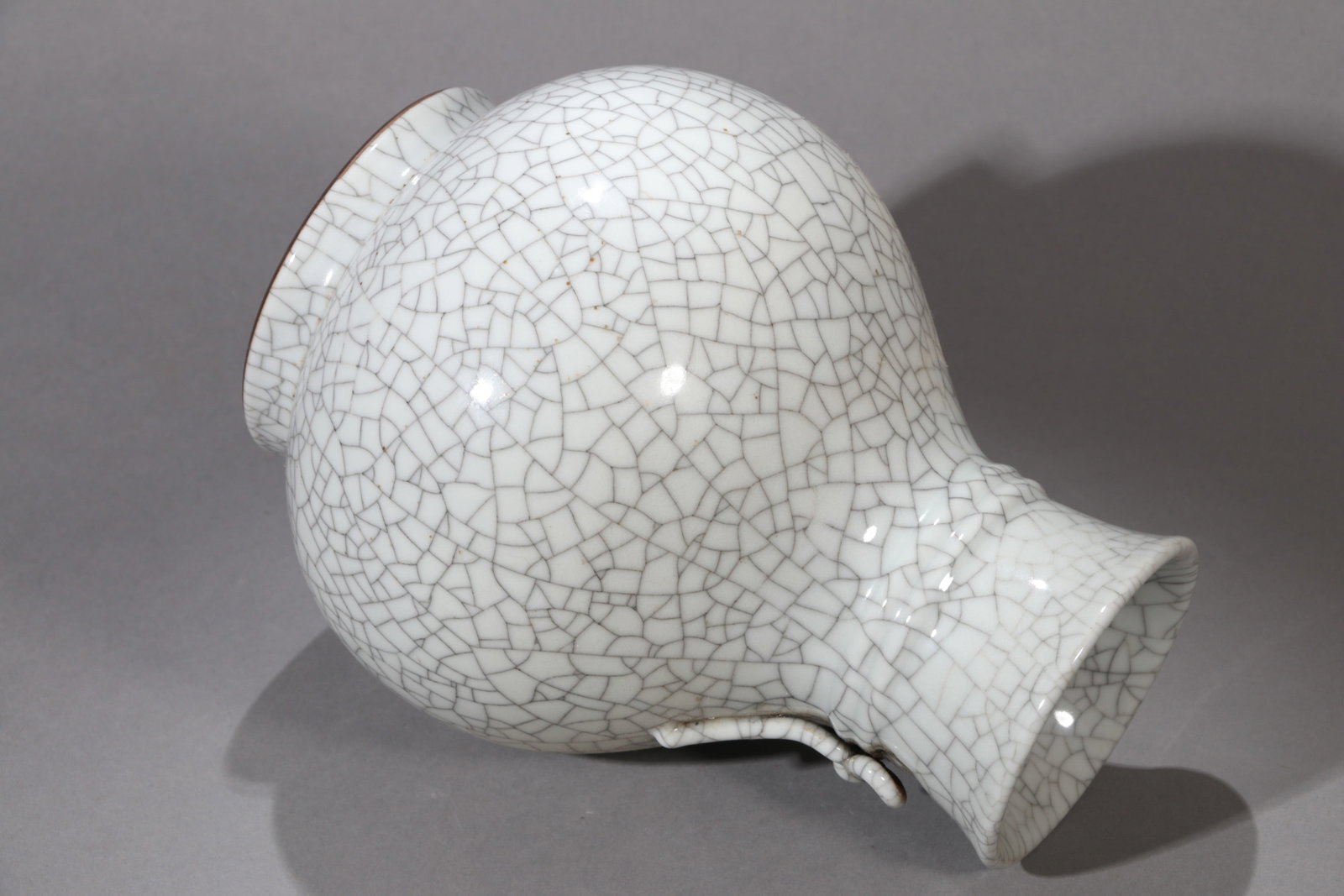 A GE-TYPE BUNDLE-FORM VASE - 3