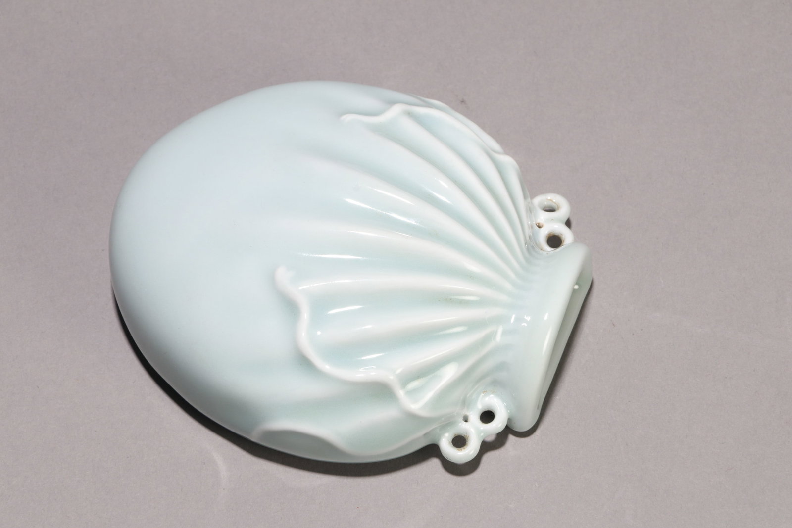 A CELADON-GLAZED BUNDLE-FORM WALL VASE - 3