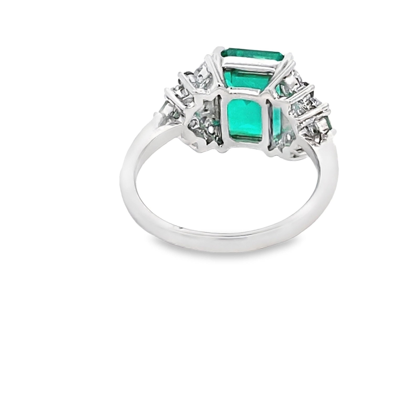 LAB EMERALD AND DIAMOND RING - 3