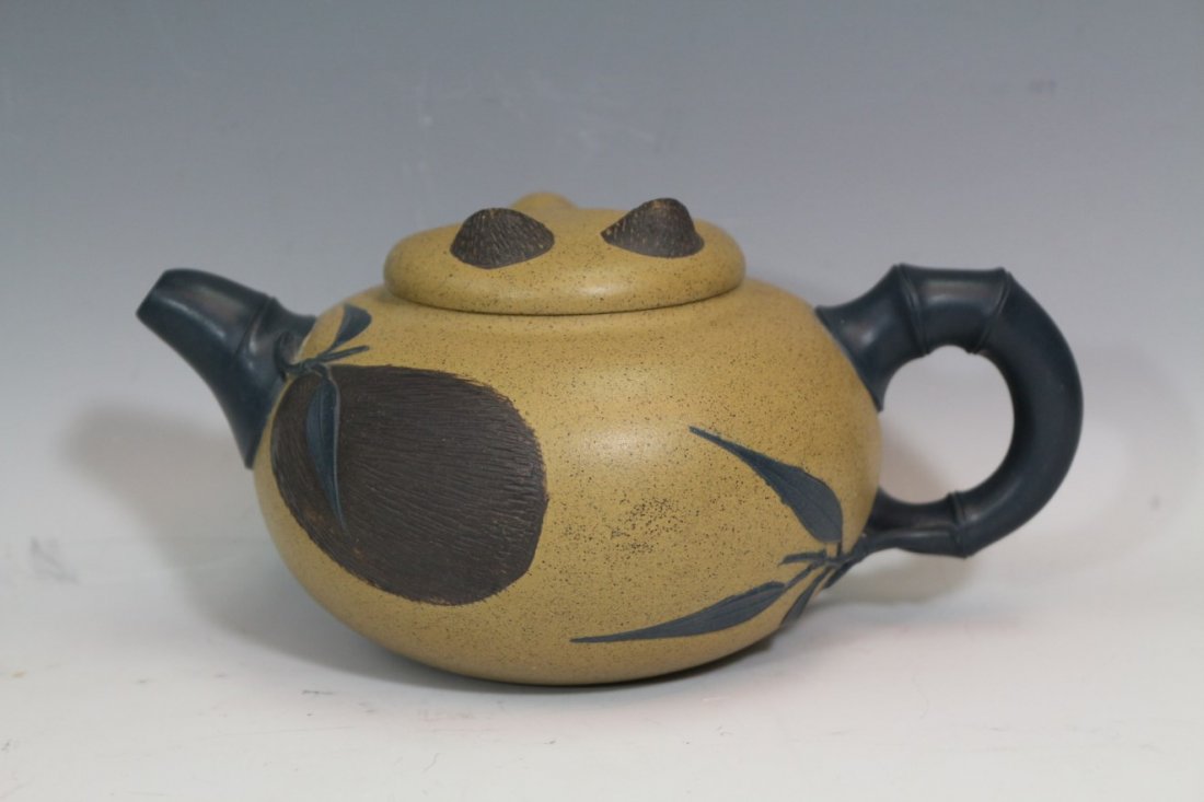 Renowned Artist Works of Art Teapot: YiXing Teapot with hand painted cat details. Length 7" Height 3.5"