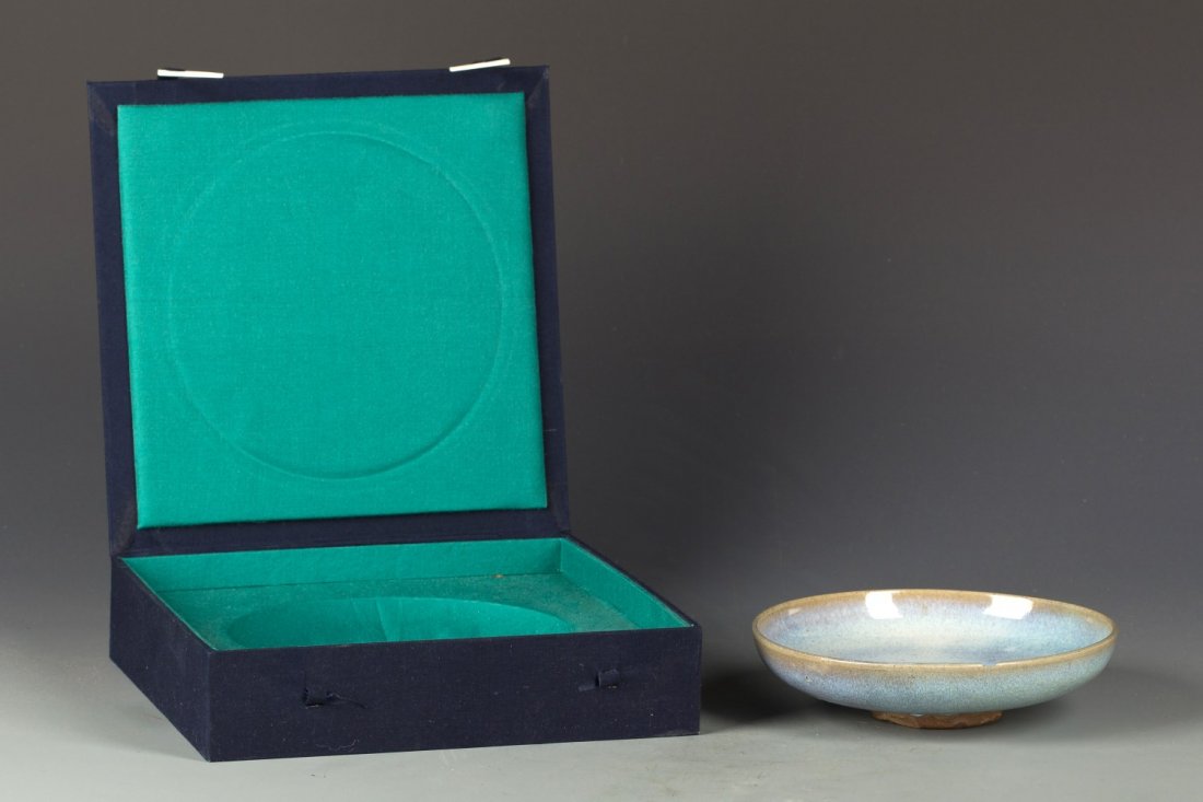 Bowl Blue in box (1 of 4)