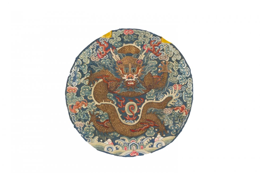 Round shape Embroidery Dragon (1 of 3)