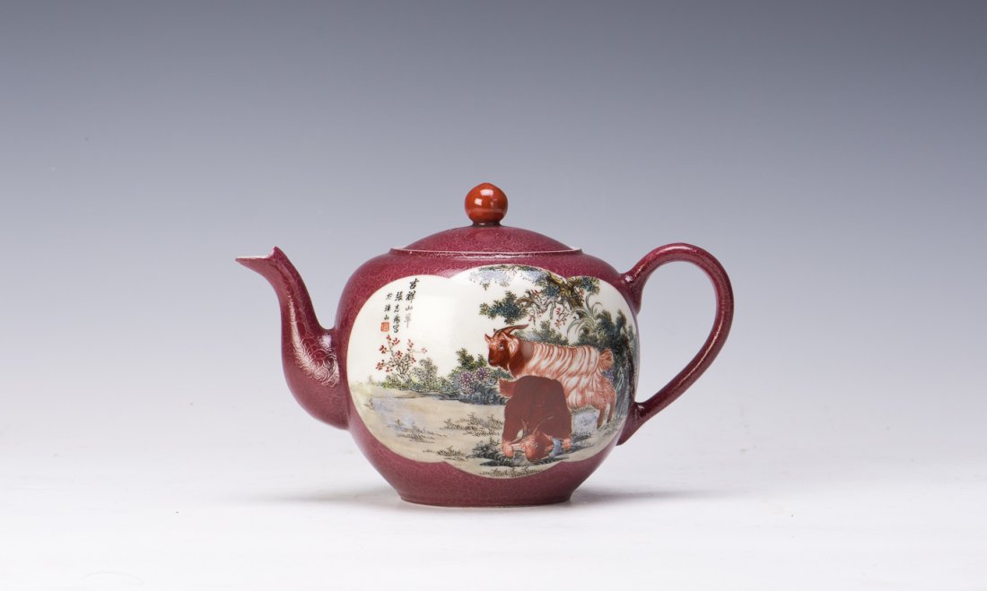 Famille Rose Teapot (1 of 3)