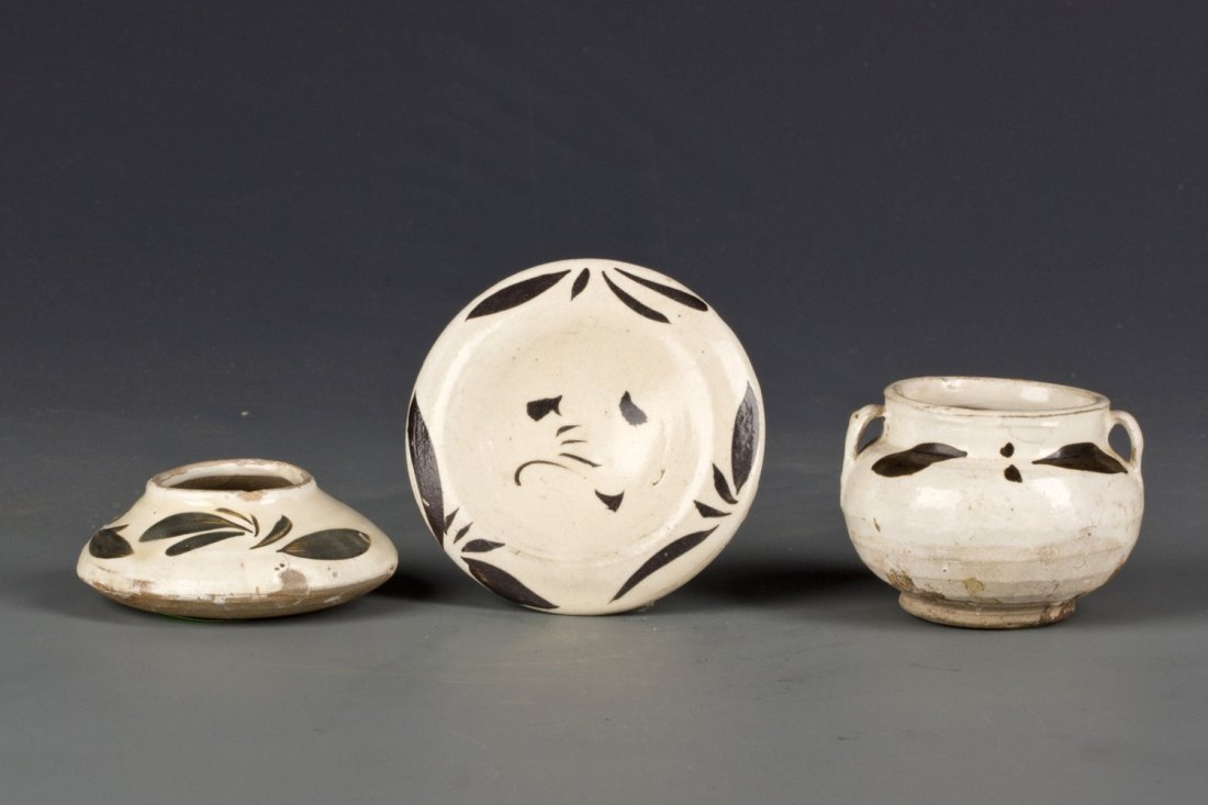 A Set of 3 Pottery Narajo (1 of 7)