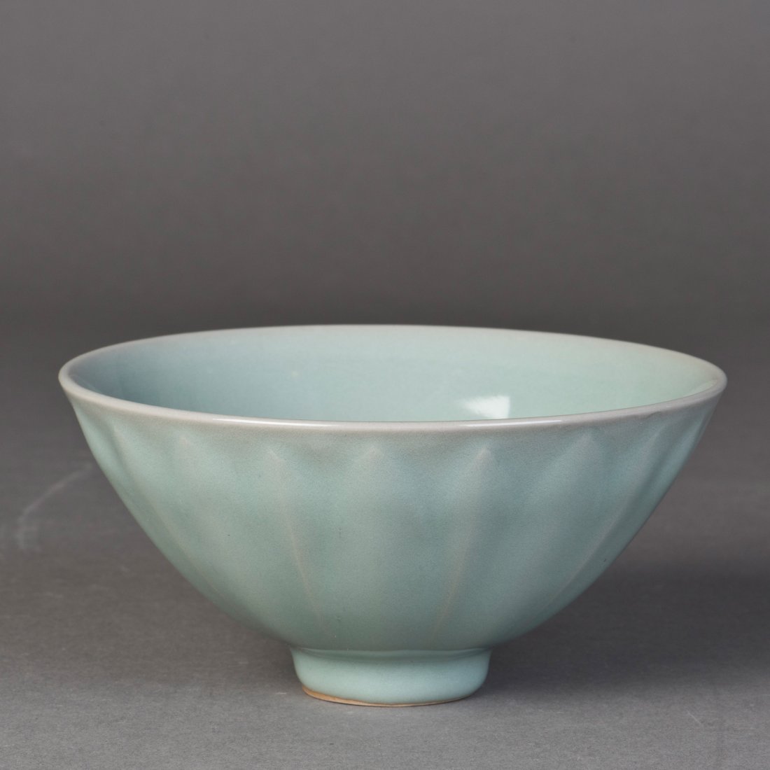 A CELADON BOWL (1 of 4)