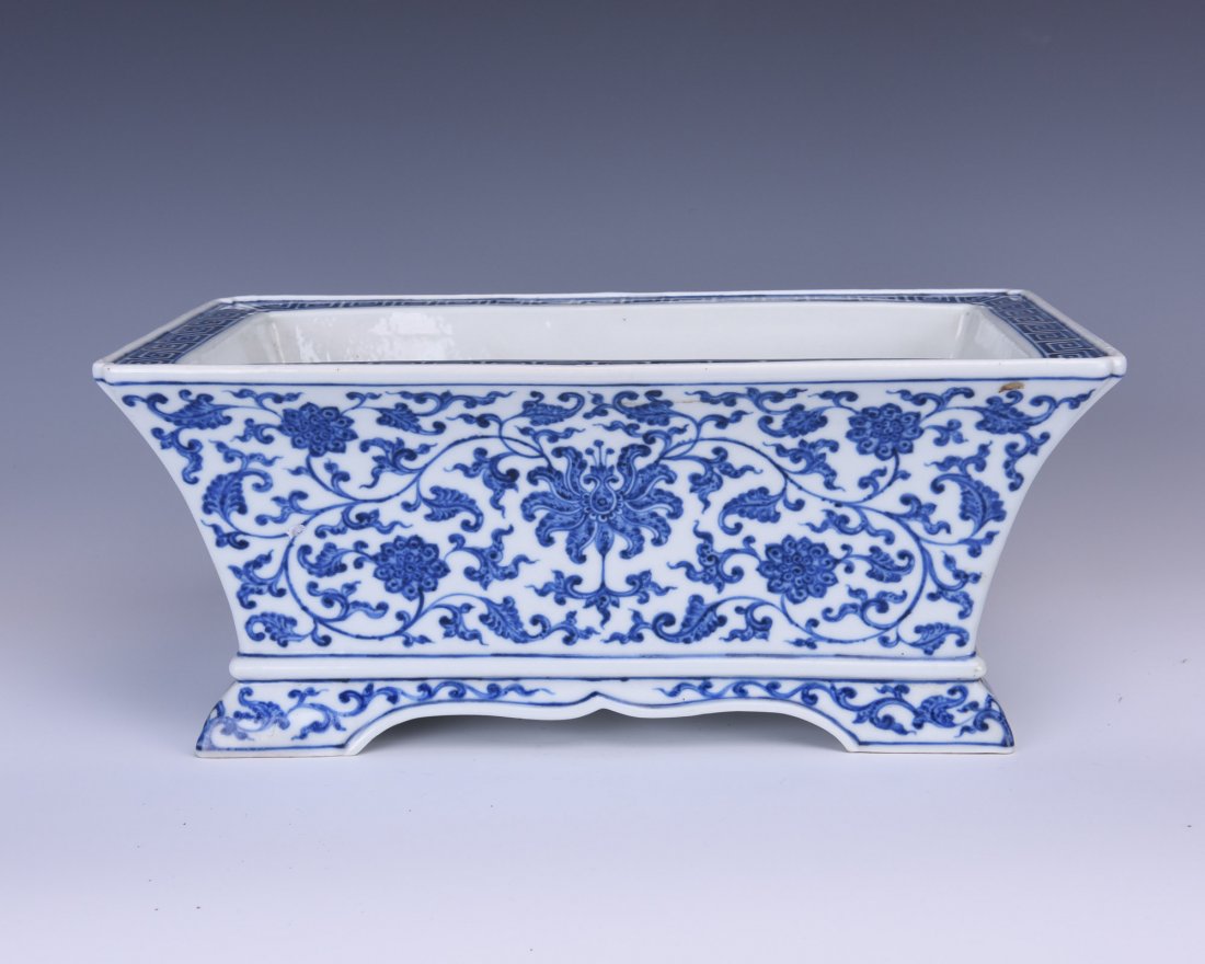 Chinese Blue and White Porcelain Flower Pot (1 of 8)