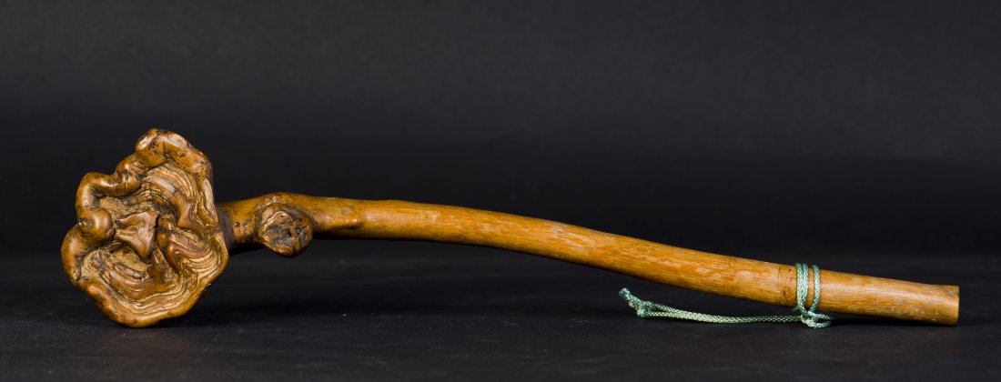 A CHINESE BOXWOOD RUYI SCEPTER OF LINGZHI FORM (1 of 3)