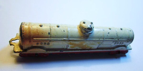 TOOTSIE TOY MADE IN USA TRAIN CAR: TOOTSIE TOY MADE IN USA TRAIN CAR