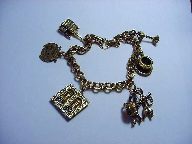 VINTAGE CORO CHARM BRACELET: VINTAGE CORO CHARM BRACELET
