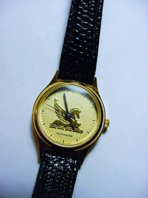 WITTNAUER WATCH NEEDS BATTERY: WITTNAUER WATCH NEEDS BATTERY