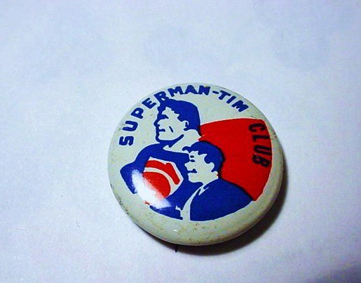 SUPERMAN PIN: SUPERMAN PIN