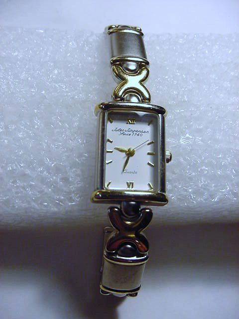JULES JURGENSEN WRIST WATCH NEEDS BATTERY: JULES JURGENSEN WRIST WATCH NEEDS BATTERY