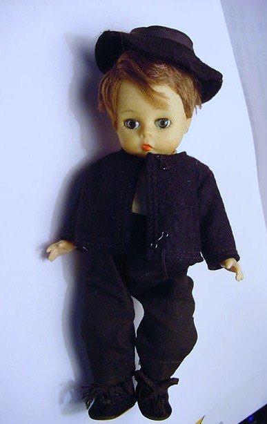 VINTAGE AMISH BOY 7" BY MADAME ALEXANDER: VINTAGE AMISH BOY 7" BY MADAME ALEXANDER