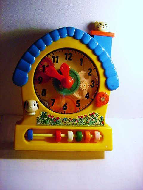 VINTAGE REDBOX TOY CLOCK