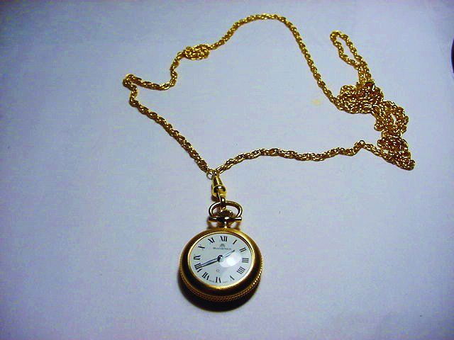 BUCHERER WATCH NEEDS BATTERY: BUCHERER WATCH NEEDS BATTERY