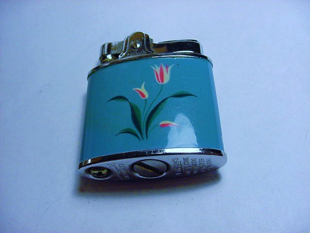 VINTAGE PENGUIN LIGHTER: VINTAGE PENGUIN LIGHTER