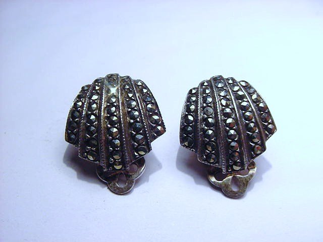 VINTAGE STERLING MARCASITE EARRINGS: VINTAGE STERLING MARCASITE EARRINGS