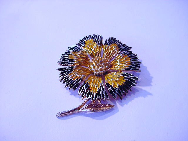 VINTAGE SIGNED JJ PIN: VINTAGE SIGNED JJ PIN