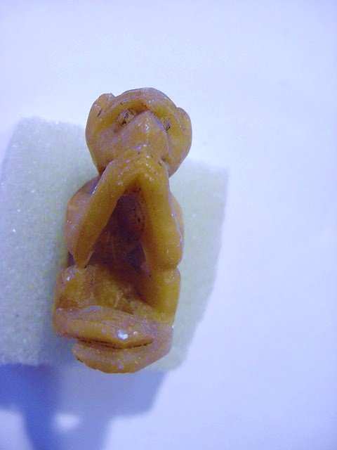 VINTAGE CARVED SOAPSTONE MONKEY: VINTAGE CARVED SOAPSTONE MONKEY