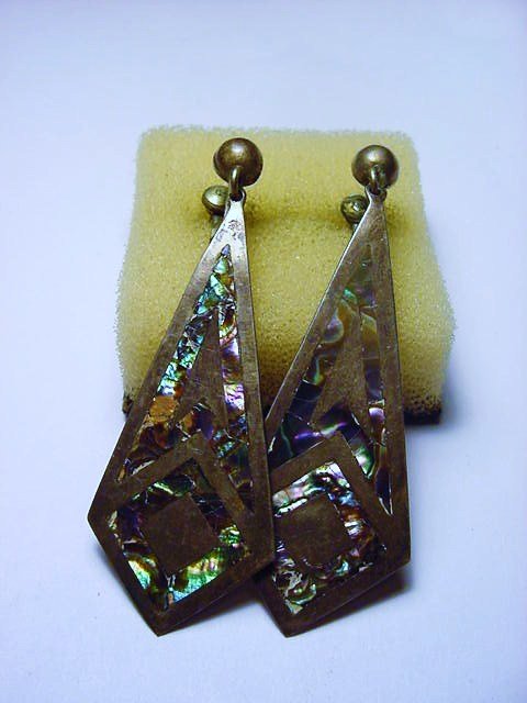 VINTAGE STERLING ABALONE EARRINGS: VINTAGE STERLING ABALONE EARRINGS