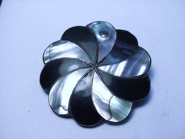 VINTAGE SIGNED MEXICAN STERLING ABALONE PENDANT / PIN: VINTAGE SIGNED MEXICAN STERLING ABALONE PENDANT / PIN