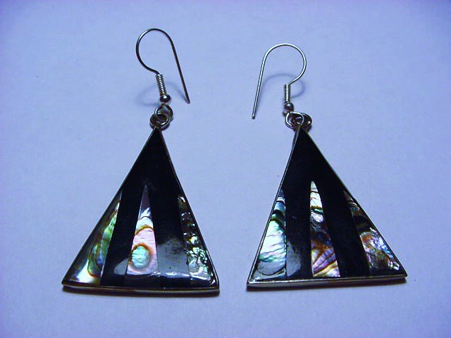 VINTAGE ONYX ABALONE ALPACA EARINNGS: VINTAGE ONYX ABALONE ALPACA EARINNGS