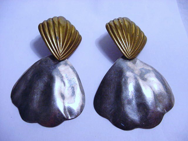 VINTAGE LOUIS BOOTH EARRINGS: VINTAGE LOUIS BOOTH EARRINGS
