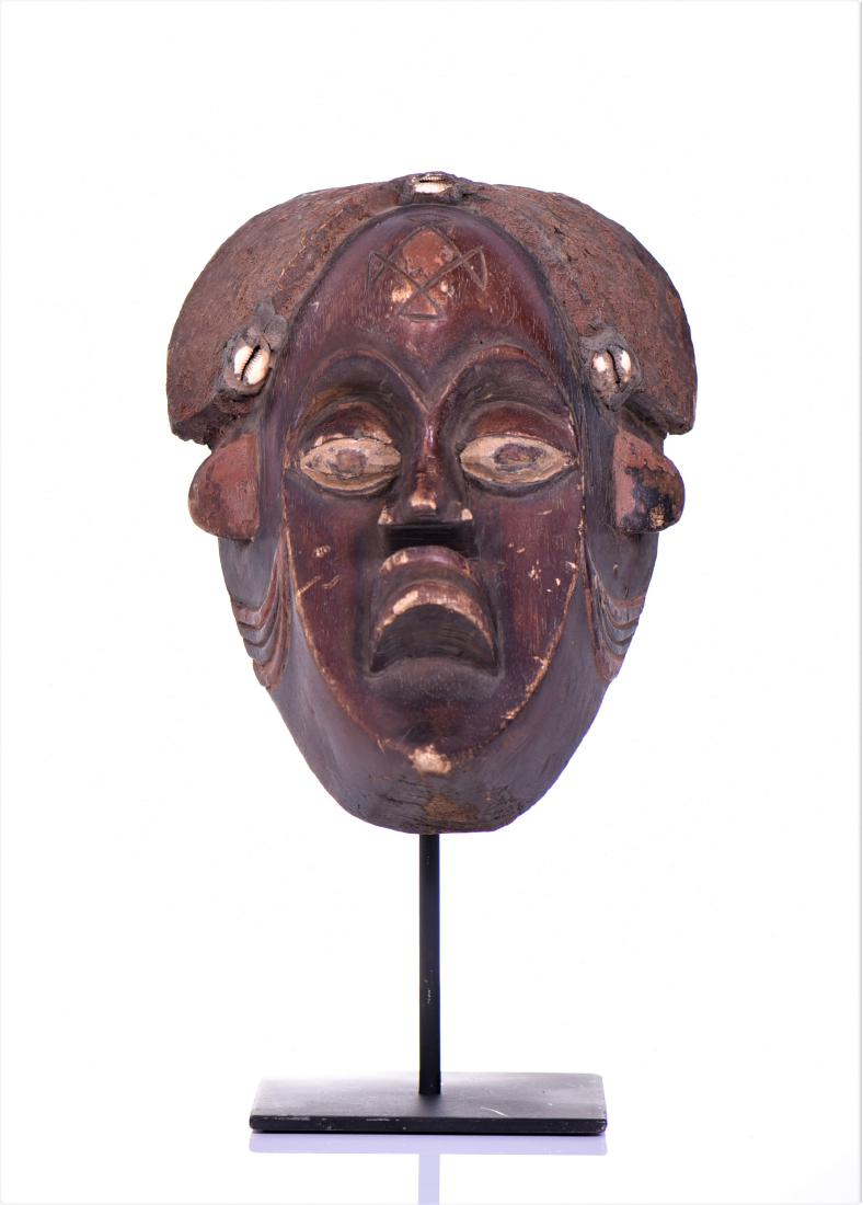 African Luluwa Wood Mask Is One Of The Great (1 of 5)