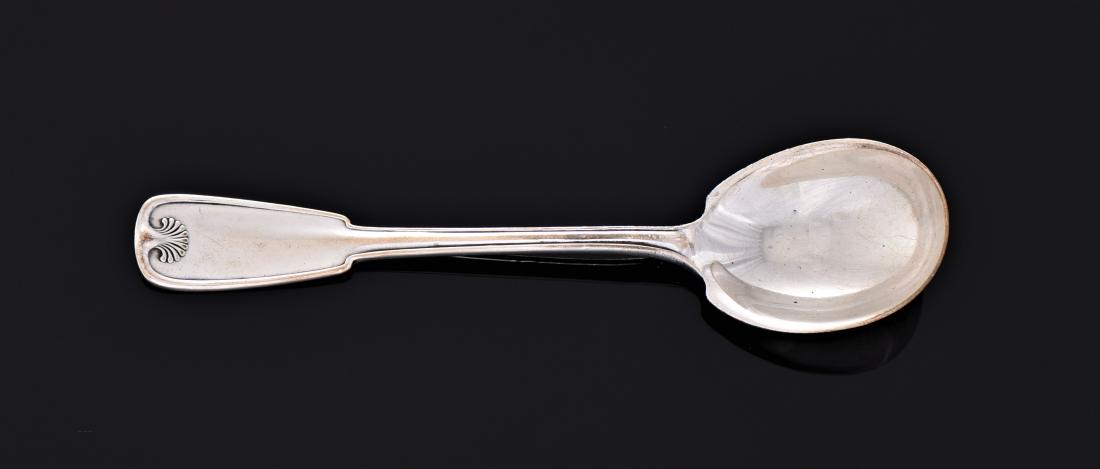 Tiffany And Co. Sterling Silver Spoon.: Tiffany And Co. Sterling Silver Spoon. Estimated more than 50 yrs old. 925 Sterling Silver consisting of 92.5% silver and 7.5% copper. Tested Positive using Nitric Acid Chemical Scratch Test, Cloth Ru