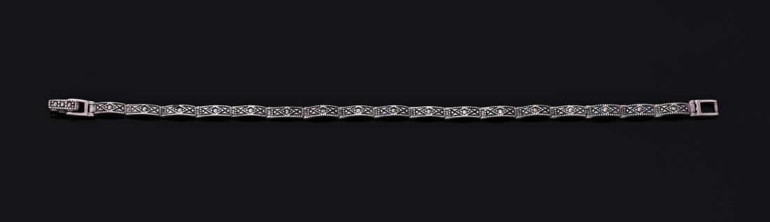Vintage Marcasite Sterling Silver Link Bracelet. (1 of 3)