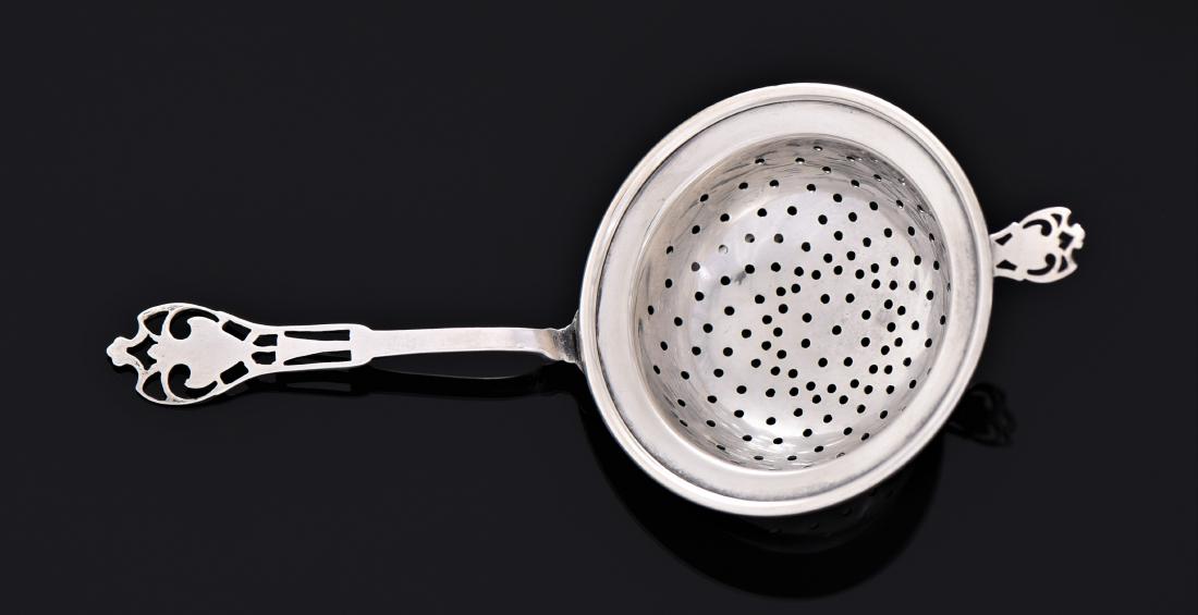 Antique Sterling Silver Tea Strainer (1 of 4)