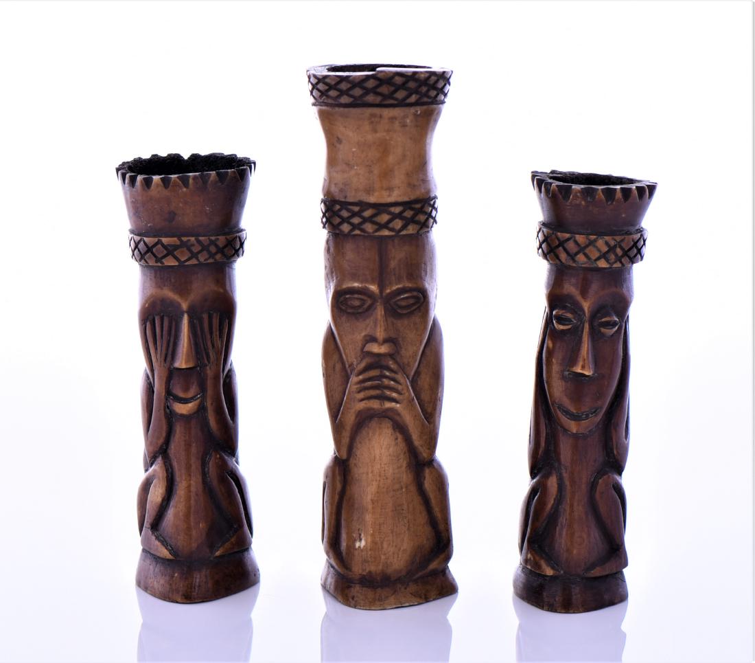 Bone Carved Figures Depicting See No Evil: Bone carved figures depicting See No Evil, Hear No Evil, And Speak No Evil. Estimated more than 75 yrs old. Oceanic art is the creative works made by the native peoples of the Pacific Islands and Aust