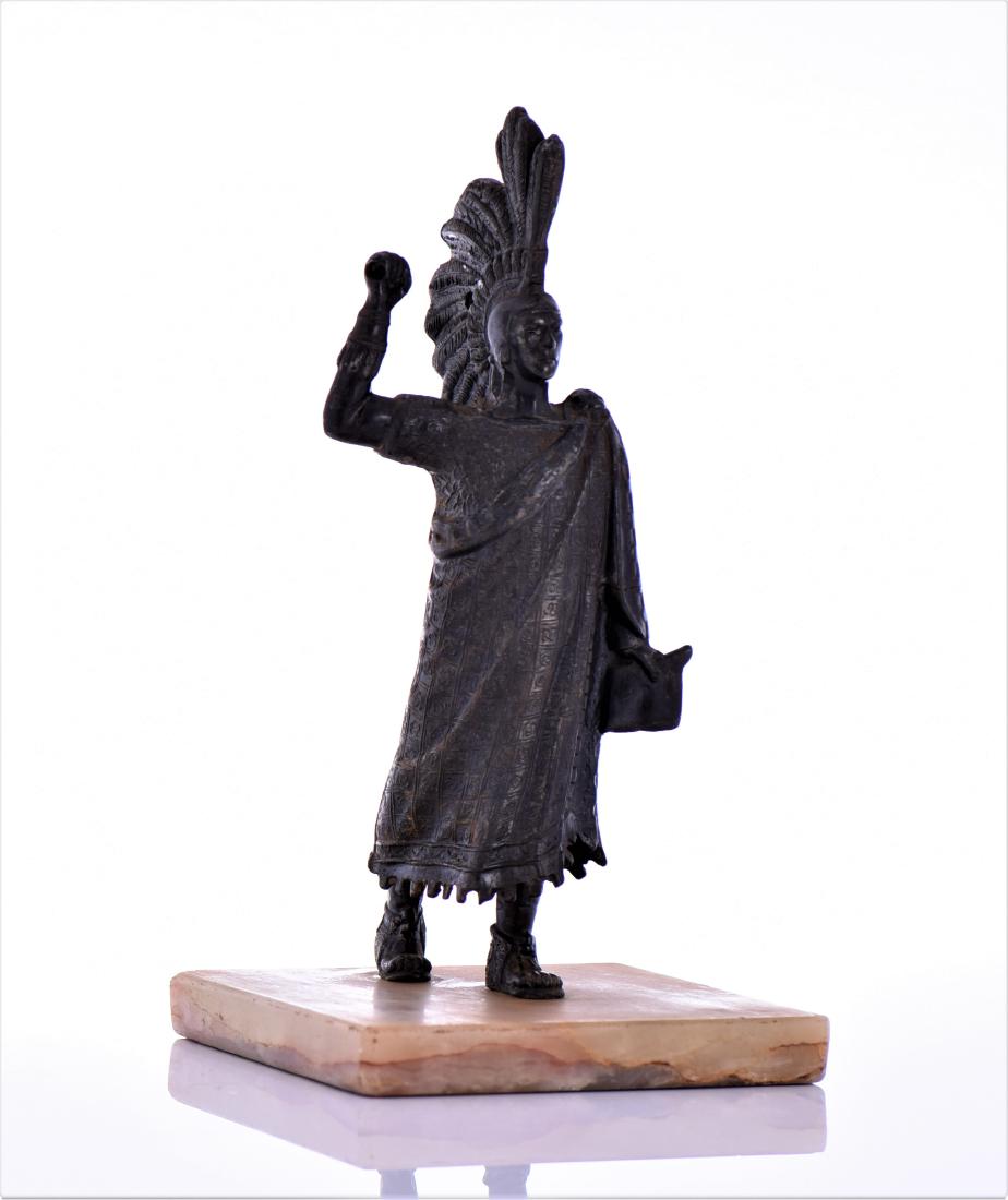 Vintage Metal Sculpture of Mayan Chief: Vintage Metal Sculpture of Mayan Chief Mounted on Onyx Base. Estimated more than 50 yrs old. Mexican art consists of various visual arts filled most of the times with intricate patterns. Mesoamerican 