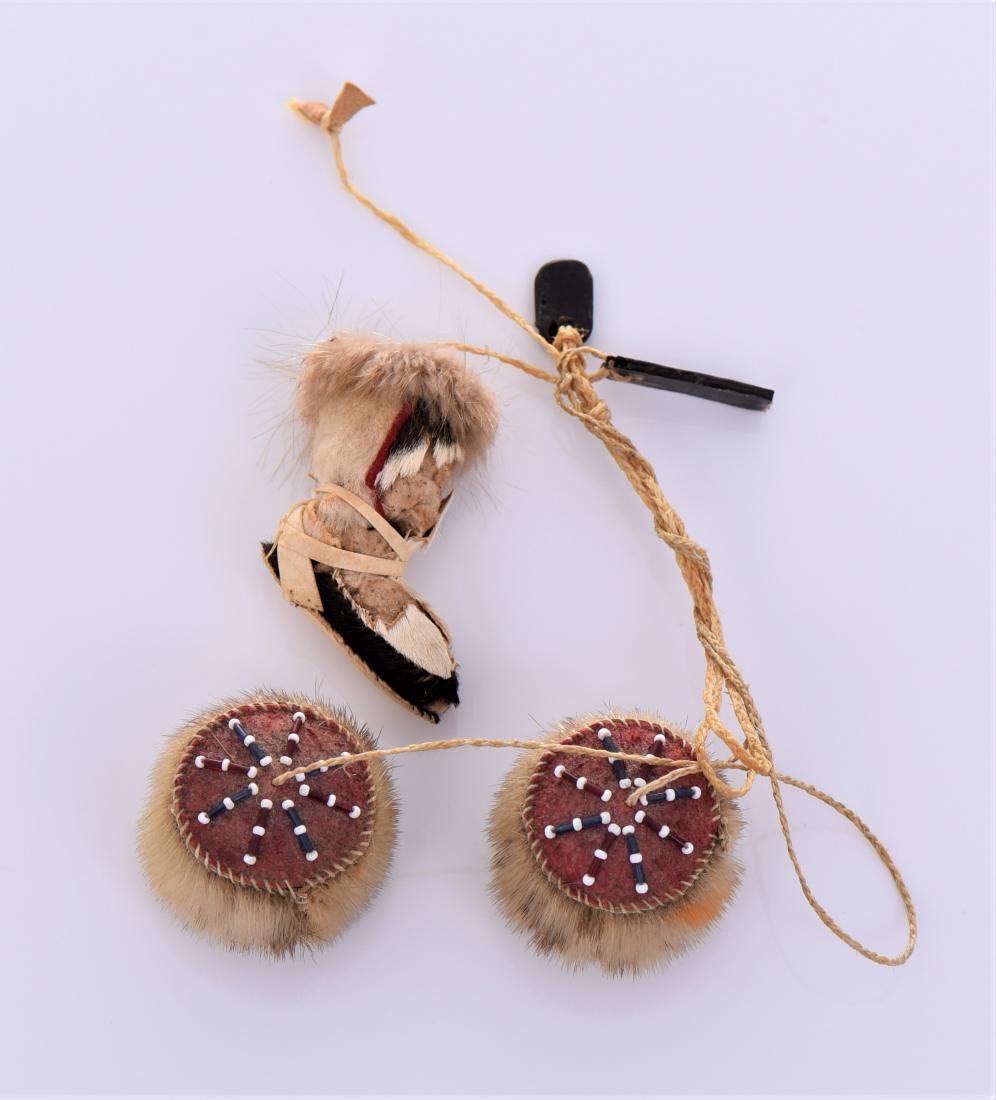 Native American Beaded Leather And Fur (1 of 3)