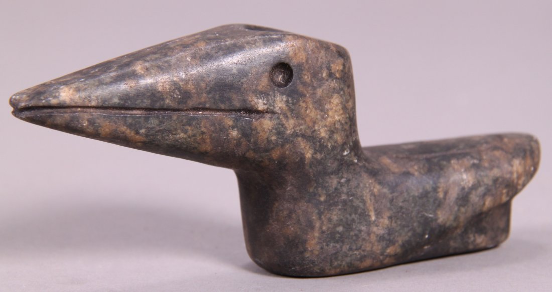 Native American Indian Artifact, Bird Effigy Pipe, Bla: Native American Indian Artifact, Bird Effigy Pipe, Black Stone, highly polished, Old, High Quality [Height/Length (in)= 5.5, Width (in)=2.25, Depth (in)=1.25, Weight (lbs)=0.5] With C.O.A. signed by C